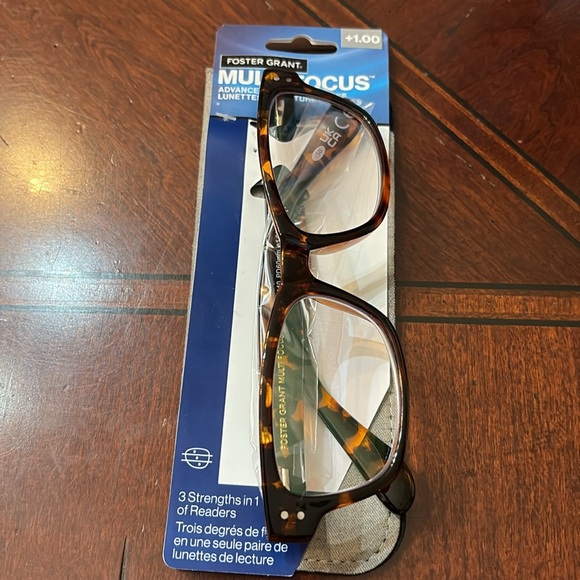 Foster Grant multifocus reading glasses and coordinating faux suede case. - Picture 3 of 8